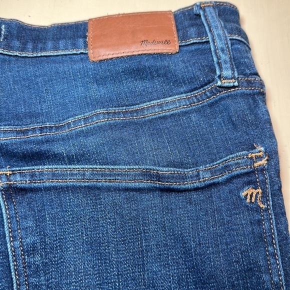 Madewell 9" Mid-Rise Skinny Dark Jeans in EUC - Size 30 - Picture 5 of 6
